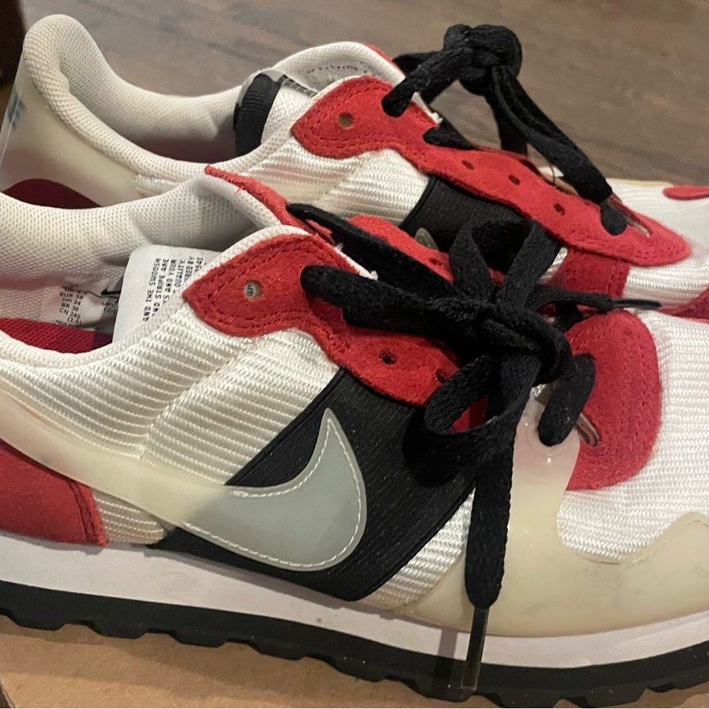 Nike
